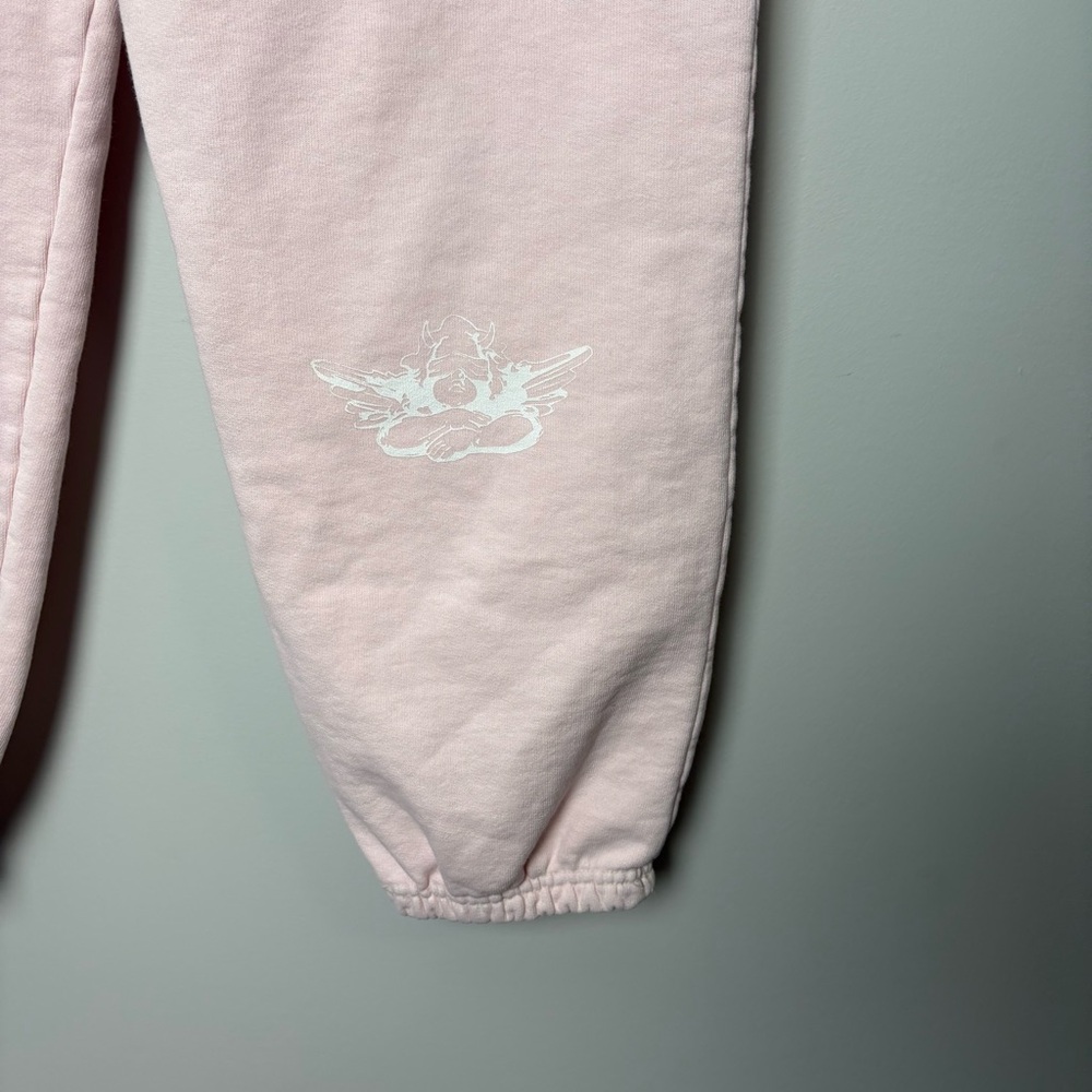 Boys Lie Eat Your Heart Out Light Pink Graphic Sweats - Picture 8 of 8